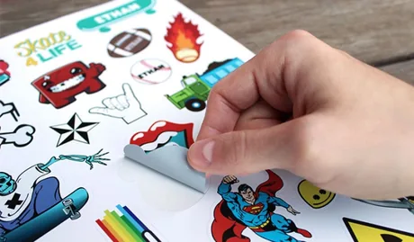 Plancha de stickers troquelados a todo color